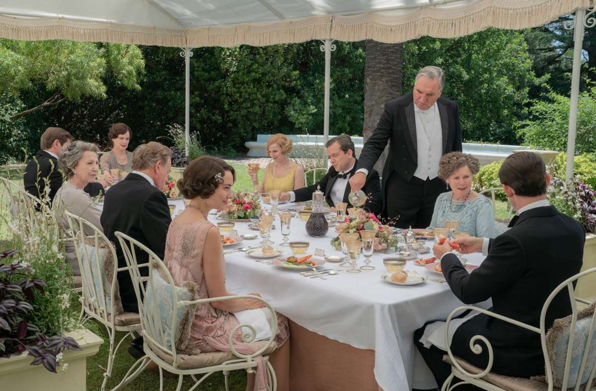 Auch in dem neuen Kinofilm „Downton Abbey II“ geht es wie immer in der adeligen Familie äußerst  vornehm zu.