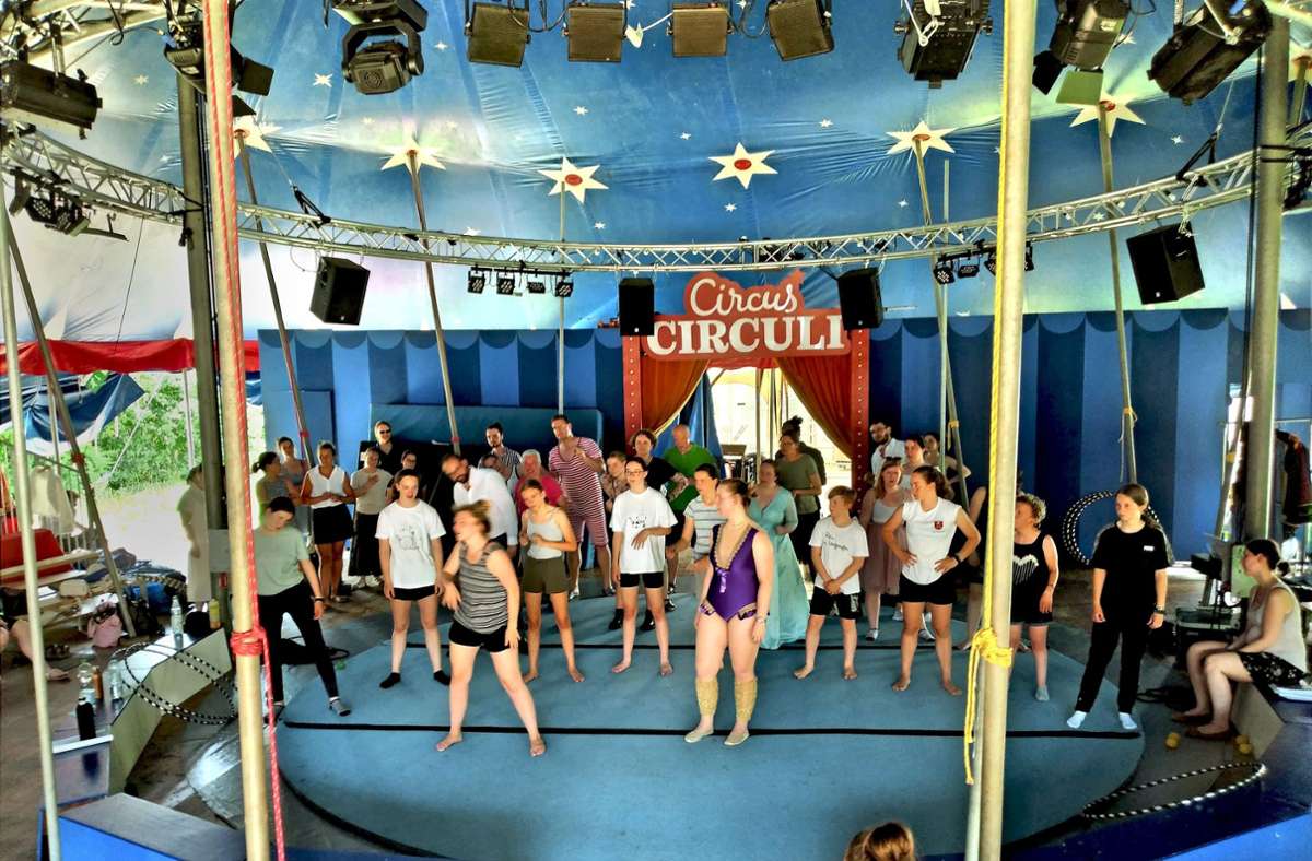 Proben zu „The Greatest Showman“ im Bad Cannstatter Circus Circuli Foto: Chormäleon/Heimsch
