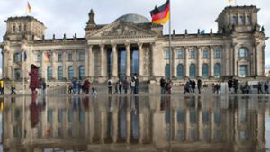 Wird Deutschland in Zukunft von einer rot-rot-grünen Koalition regiert? Foto: dpa