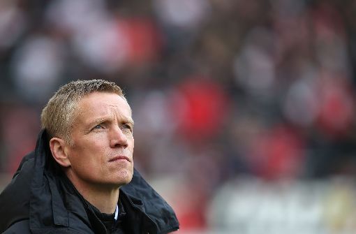Nach dem Erfolg gegen Heidenheim richtet der VfB Stuttgart um seinen Sportchef Jan Schindelmeiser den Blick nach vorne. Foto: Pressefoto Baumann