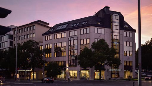 Bewegungen wie Scientology, hier die Stuttgarter Zentrale, werden zunehmend abgelöst durch vereinzelte Coaches und Esoteriker. Foto: Lichtgut/Max Kovalenko