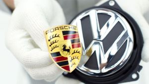 Die Autobauer Porsche und VW müssen227 000 Autos zurückrufen. Foto: dpa/Friso Gentsch