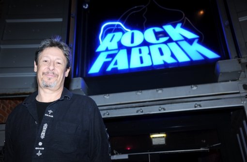 Christian Albrecht, Chef der Rockfabrik, ist mächtig stolz auf den kultigen Rock-Schuppen in Ludwigsburg und seine mittlerweile 30-jährige Geschichte, doch auch Albrecht weiß: Das Geschäft ist schwieriger geworden. Foto: dpa