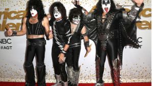 Während des Finales der US-Show „America’s got Talent“ kündigten die legendären Hardrocker von Kiss ihre Baschiedstournee an. Foto: Getty Abo