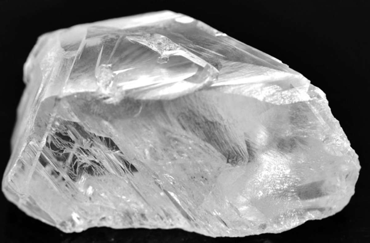 Dieser Rohdiamant mit 813 Karat (162,6 Gramm) wurde im Mai 2016 von der Bergbaugesellschaft Lucara Diamond, die an der Stockholmer Börse notiert ist, für 63 Millionen Dollar (56 Millionen Euro) verkauft. Damit ist er etwas größer als der mit 793 Karat (158,6 Gramm) siebtgrößte Rohdiamant der Welt „Großmogul“. Er wurde 1650 in der indischen Kollur-Mine in Golkonda entdeckt. Sein Namensgeber ist der indische Mogul-Kaiser Shah Jahan, der das weltberühmte Taj Mahal erbaute.