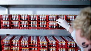 Blutproben im Kühlraum eines Labors der DKMS in Dresden Foto: dpa