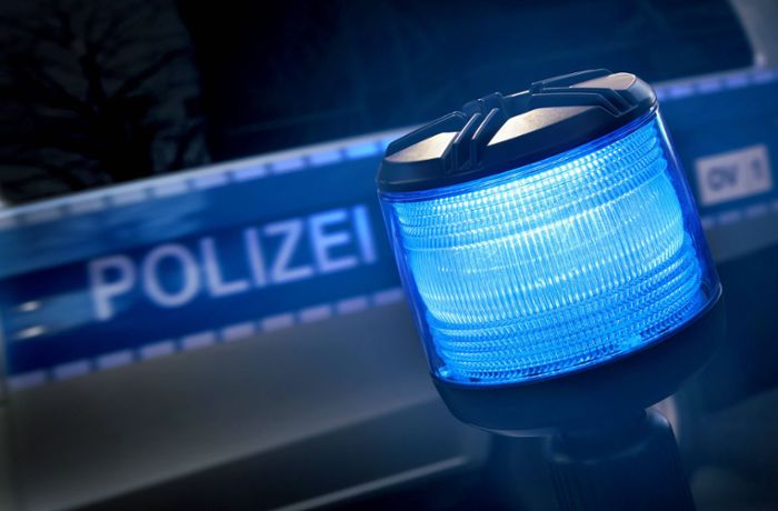 Sturz in Stuttgarter Königstraße: Vermeintlicher Helfer beklaut Mann