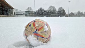Fußball im Bezirk Stuttgart: Einzige Ausnahme: Zwei Kreisligisten trotzen Schneechaos