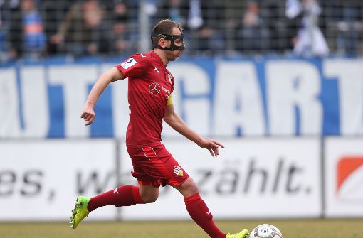 VfB-II-Kapitän Tobias Rathgeb spielt aktuell mit Maske. Foto: Pressefoto Baumann