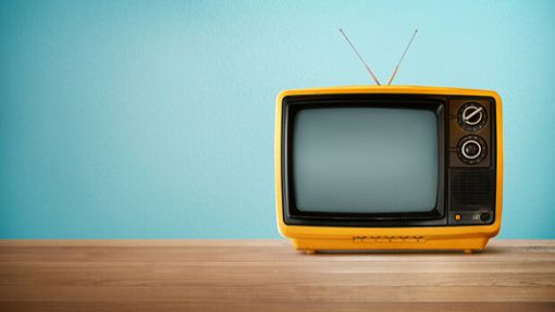 Erfahren Sie, was das Fernsehen mit Ihnen macht und was sich verändert, wenn Sie ab heute auf den TV verzichten. Foto: jamesteohart / Shutterstock.com