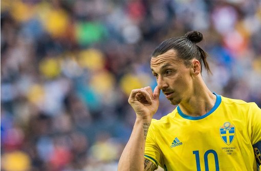 Zlatan Ibrahimovic stürmt bei der Fußball-EM für Schweden. Foto: AFP