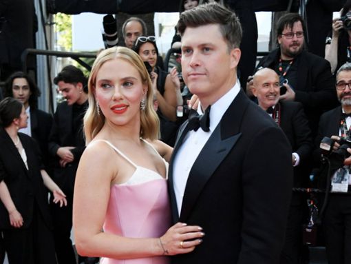 Scarlett Johansson und Colin Jost bei einem seltenen Pärchenauftritt in Cannes. Foto: imago images/Independent Photo Agency Int.