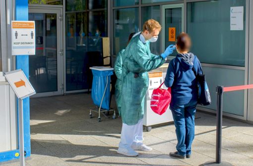Ein Bild von der Fieberambulanz des Klinikums aus dem April, als die Infektionszahlen noch hoch waren. Foto: 7aktuell.de/Oskar Eyb