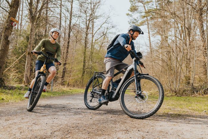 Radfahren mit Antrieb: Tipps für sichere E-Bike-Touren