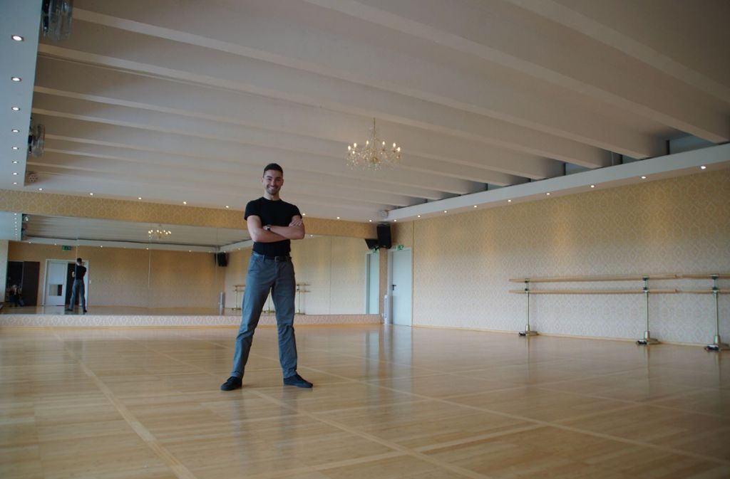 Andrzeij Cibis in seiner Tanzschule in Aldingen.