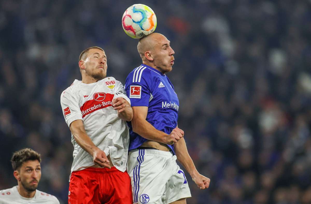 Waldemar Anton konnte im Spiel gegen Schalke 04 nicht überzeugen.