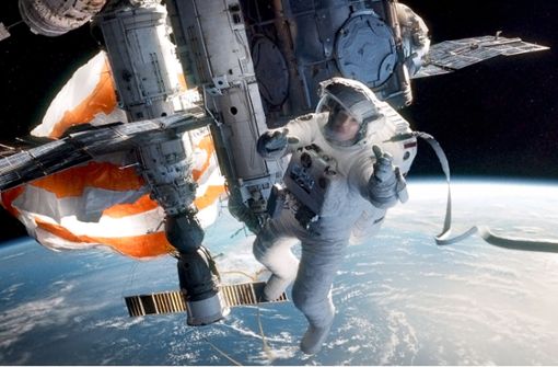 Sind wir nicht alle zurzeit ein bisschen Astronaut? Sandra Bullock in „Gravity“ Foto: imago//Warner Bros/Courtesy Everett Collection