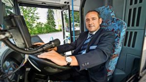 „Busfahrer des Jahres“:  Manol Micev chauffiert seit 19 Jahren die Fahrgäste im Landkreis Böblingen. Foto: factum/Weise