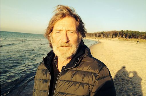 Die Haare vom Strandwind zerzaust: der Schauspieler Matthias Habich Foto: privat