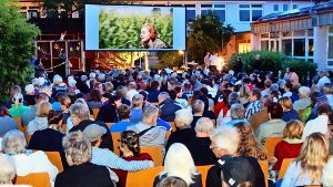 Mehr als 250 Leute sind beim Open-Air-Kino dabei gewesen. Foto: avanti