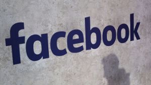 Aktionäre haben Facebook verklagt, weil sie sich von dem Konzern falsch informiert fühlen. Foto: AP