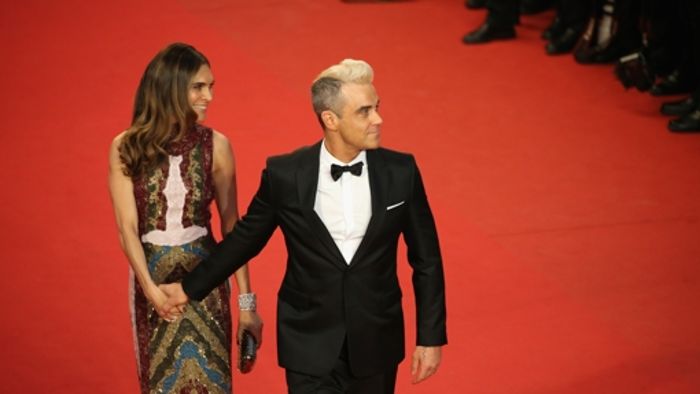 Robbie Williams und Ayda Field kuscheln offensiv