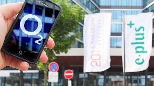 Die EU-Kommission genehmigte am Mittwoch in Brüssel den Zusammenschluss der Mobilfunkunternehmen unter Auflagen, wie die EU-Behörde mitteilte. Foto: dpa