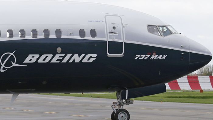 Bericht: Risse an Boeing-Jets möglich
