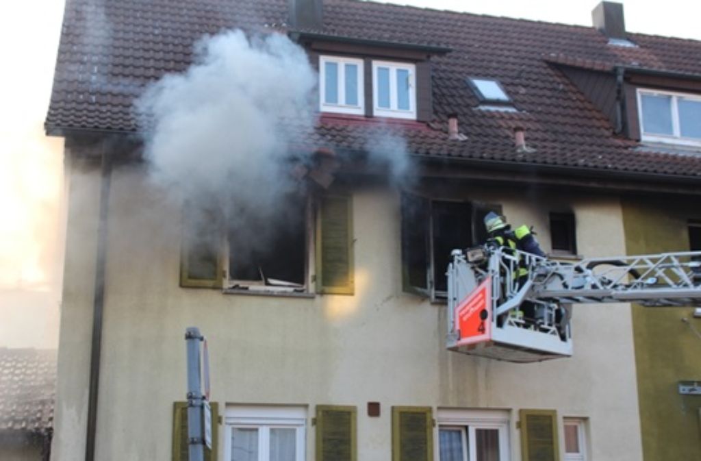 Die Wohnung eines 91-Jährigen in Untertürkheim ist nach einem Brand am Mittwochnachmittag unbewohnbar.