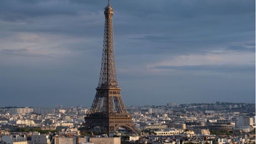 Der Eiffelturm ist das Wahrzeichen von Paris und   nicht nur für Touristen ein Anziehungspunkt Foto: Imago/ingimage