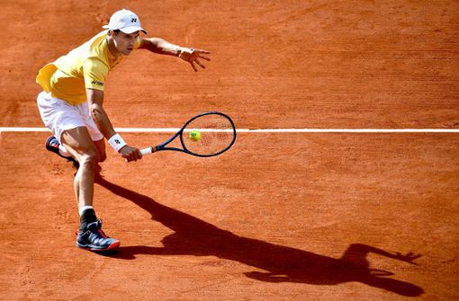 Seine Spuren im Sand: Daniel Altmaier hinterlässt beim Turnier in Paris bisher mächtig Eindruck. Foto: AFP/Anne-Christine Poujoulat