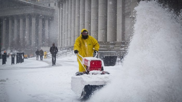 Gewaltiger Blizzard überrollt New York