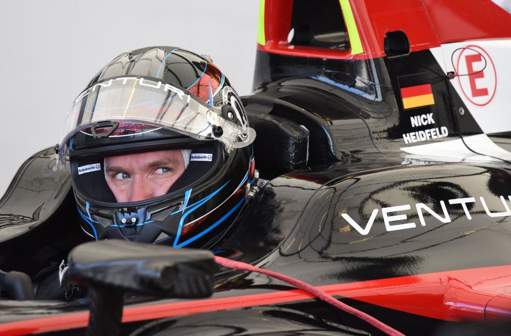 Was Kann Ein Formel 1 Wagen Links Was Ein Formel E Auto Nicht