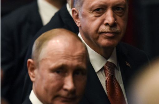 Gute Geschäftsverbindung: die Präsidenten Wladimir Putin (vorne) und Recep Tayyip Erdogan Foto: AFP