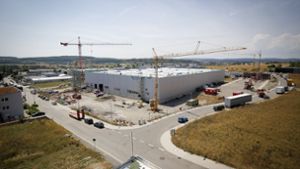 Im Gewerbegebiet Raite in Renningen (Kreis Böblingen) werden neue Firmengebäude errichtet. Foto: factum/Granville
