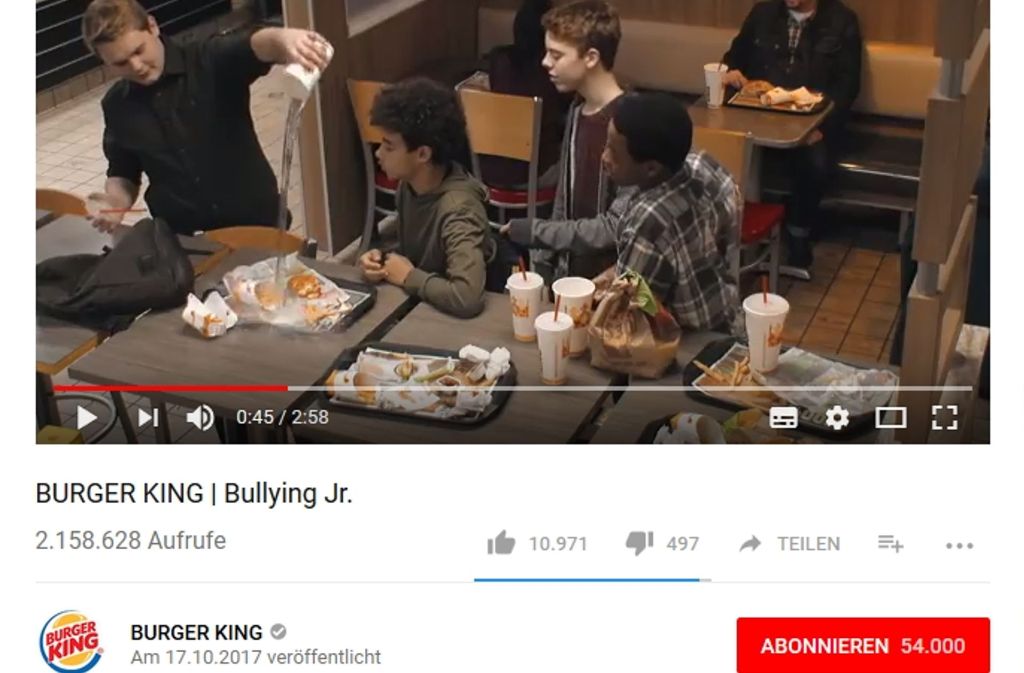 Burger King möchte mit dem Video-Experiment auf das Thema Mobbing aufmerksam machen. Foto: YouTube Screenshot