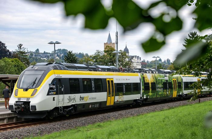 Deutsche Bahn AG will klimaneutral werden: Erster Zug mit Batteriebetrieb geht auf die Strecke
