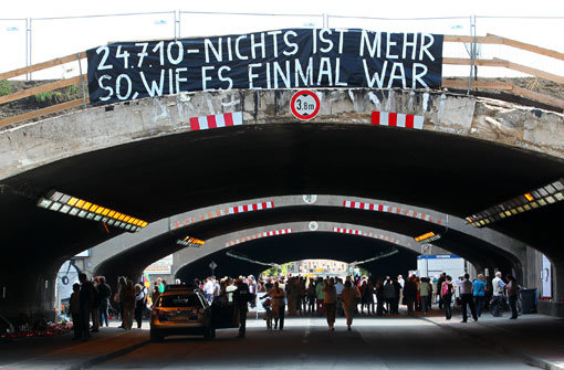 Im Internet hatten Initiatoren pünktlich zum Jahrestag der Loveparade-Katastrophe von Duisburg zu einer Loveparade in der Hauptstadt aufgerufen. Foto: dpa