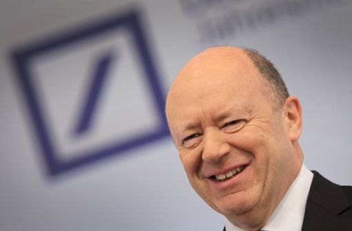 Ex-Bankchef John Cryan bekommt insgesamt 12,8 Millionen Euro. Foto: AFP