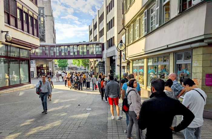 Personalmangel in Stuttgart: Misere in Bürgerbüros verschärft  sich massiv