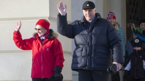 Norwegens Königspaar feiert Wintersport-Party
