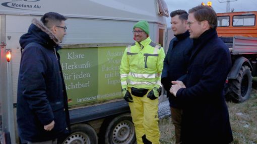 Im Dialog stehen  der Grüne Tayfun Tok, Wolfgang Kölle, sowie Tobias Vogt und Fabian Gramling von der CDU  (von links). Foto: avanti