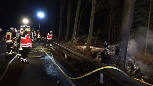 In Niedersachsen ist ein Mann nach einem Unfall gestorben. Foto: dpa