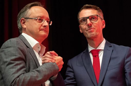 Die Konkurrenten um den Vorsitz, Andreas Stoch (links) und Lars Castellucci, wollen nach der Entscheidung des Parteitags Geschlossenheit vorleben. Foto: dpa