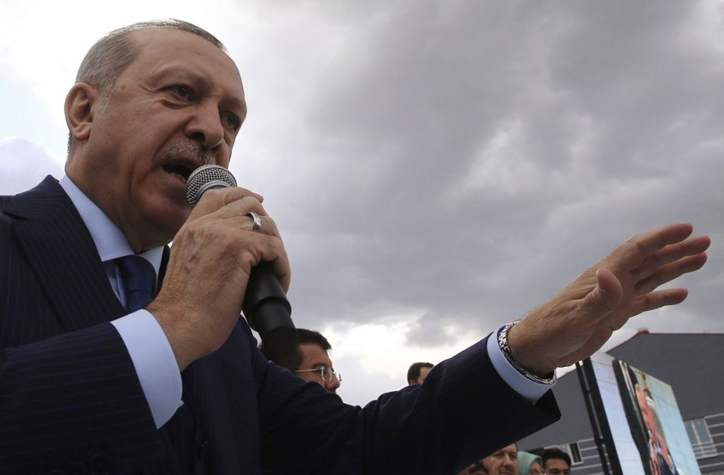 Der türkische Präsident Recep Tayyip Erdogan wirft  Deutschland vor, Terrorgruppen gewähren zu lassen. Foto: dpa
