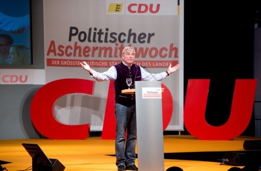 Thomas Strobl, Landesvorsitzender der CDU Baden-Württemberg, holt in Fellbach gegen die grün-rote Politik aus. Foto: dpa