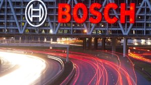 Bosch will künftig auch lenken: Mit der Komplettübernahme von ZF Lenksysteme baut der Konzern sein Angebot aus. Foto: dpa