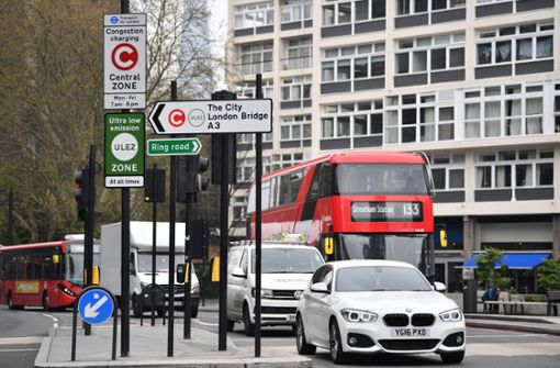 Fahrer älterer Autos müssen eine Tagesgebühr von 12,50 Pfund (14,50 Euro) zahlen, wenn sie in der Londoner Innenstadt unterwegs sind. Foto: AFP