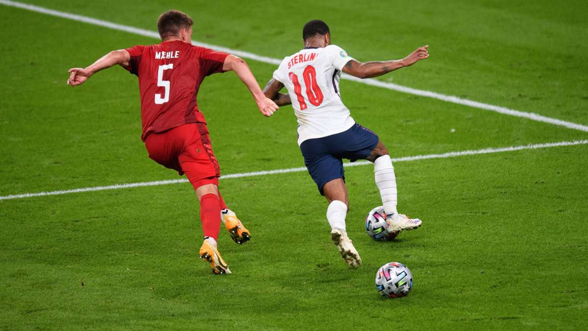England gegen Dänemark bei der EM 2021 Zweiter Ball im Spiel Das sagen die Regeln
