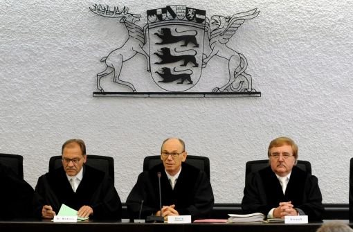Der Staatsgerichtshof hat drei Klagen gegen die Volksabstimmung zu Stuttgart 21 als unzulässig zurückgewiesen. Foto: dpa
